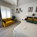 Estudio Con Piscina Y Parking, Playa A 4 Min A Pie, Tren A 2 Min *