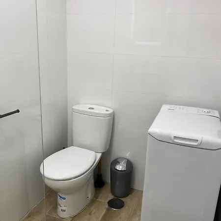 Estudio Con Piscina Y Parking, Playa A 4 Min A Pie, Tren A 2 Min