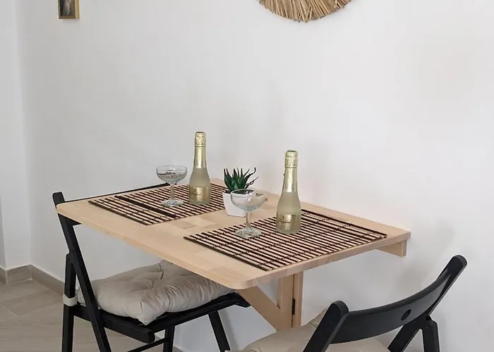 Estudio Con Piscina Y Parking, Playa A 4 Min A Pie, Tren A 2 Min Apartment Fuengirola