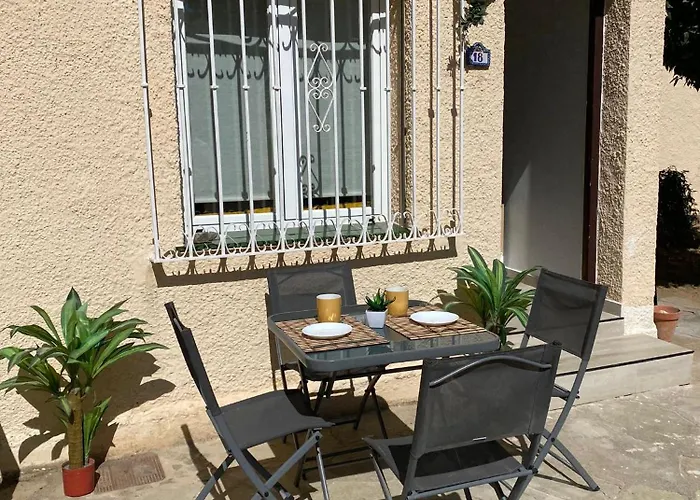 Estudio Con Piscina Y Parking, Playa A 4 Min A Pie, Tren A 2 Min Apartment *