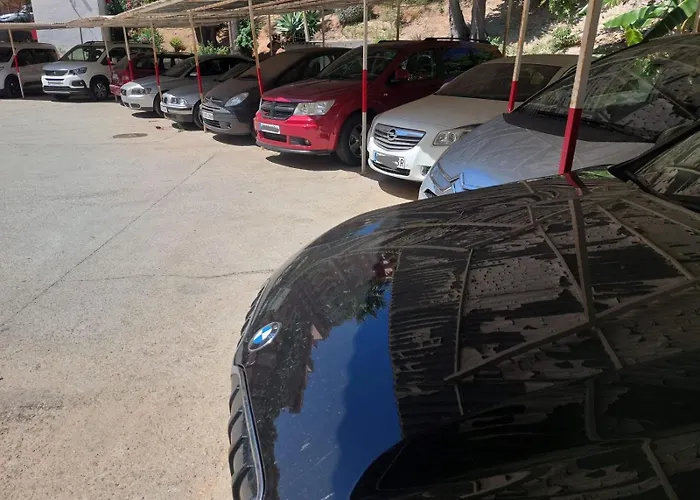 Estudio Con Piscina Y Parking, Playa A 4 Min A Pie, Tren A 2 Min