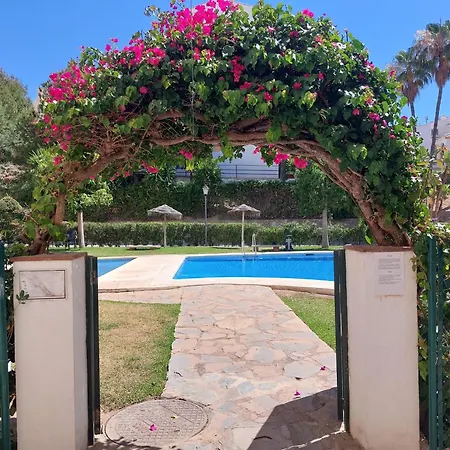 Apartman Estudio Con Piscina Y Parking, Playa A 4 Min A Pie, Tren A 2 Min Fuengirola