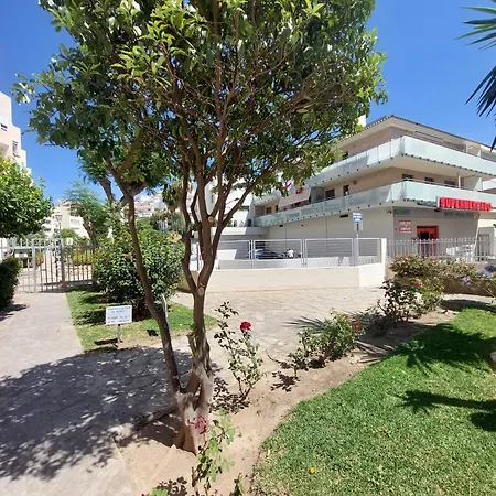 Estudio Con Piscina Y Parking, Playa A 4 Min A Pie, Tren A 2 Min 아파트 *