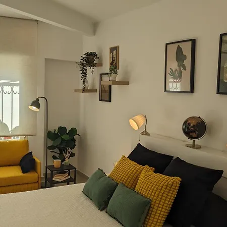 Estudio Con Piscina Y Parking, Playa A 4 Min A Pie, Tren A 2 Min 아파트