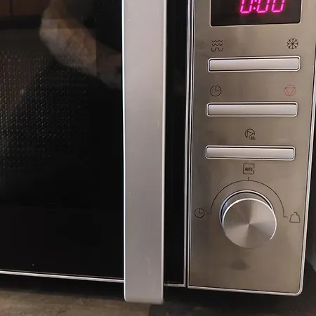 Apartment Estudio Con Piscina Y Parking, Playa A 4 Min A Pie, Tren A 2 Min